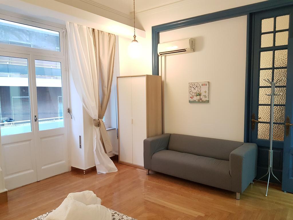 Errathens Aegean Apartment - Athens Center, 5 Bd, 2 Bath Bagian luar foto