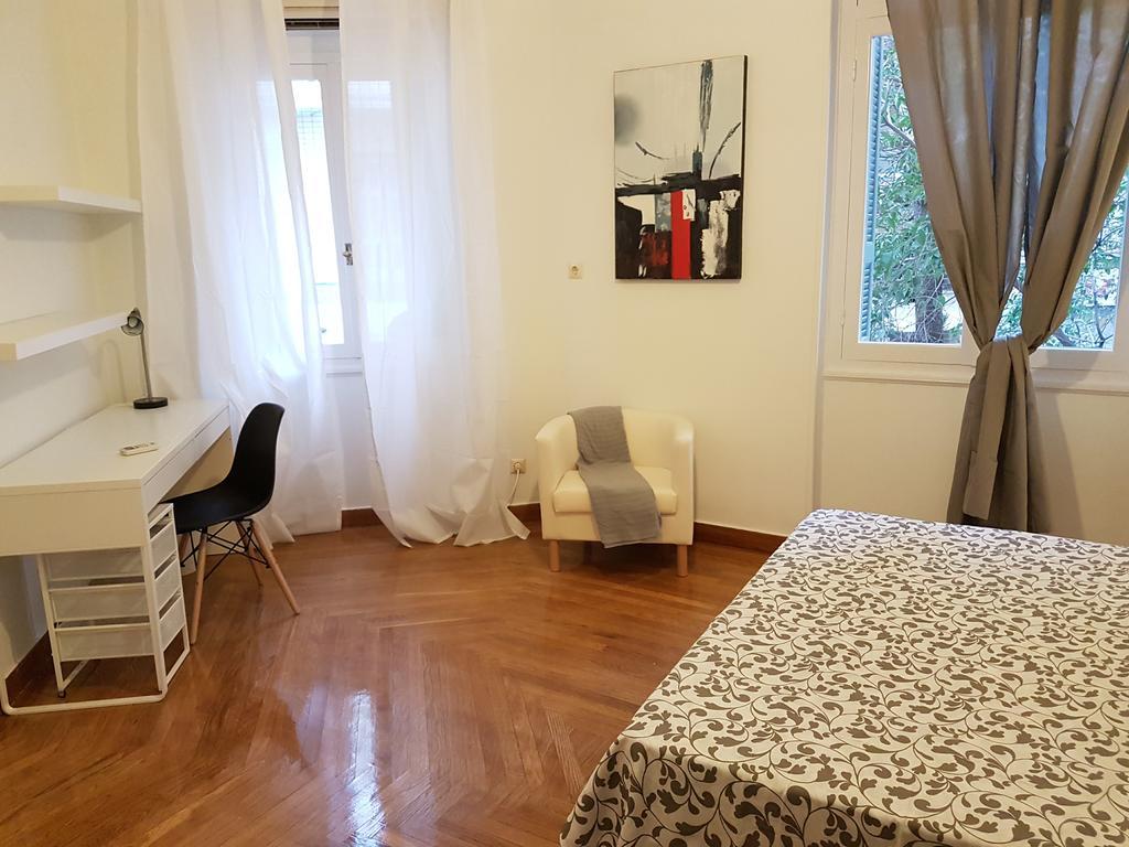 Errathens Aegean Apartment - Athens Center, 5 Bd, 2 Bath Bagian luar foto