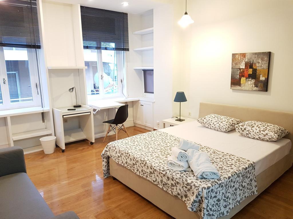 Errathens Aegean Apartment - Athens Center, 5 Bd, 2 Bath Bagian luar foto
