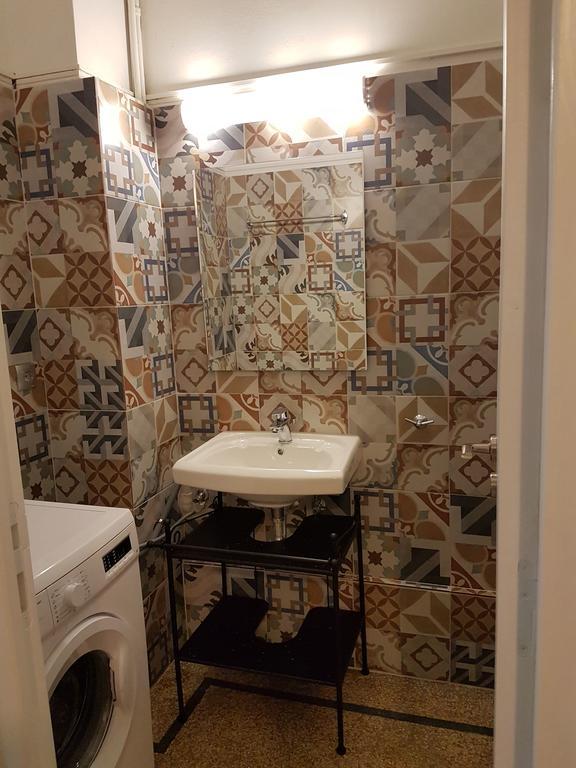 Errathens Aegean Apartment - Athens Center, 5 Bd, 2 Bath Bagian luar foto